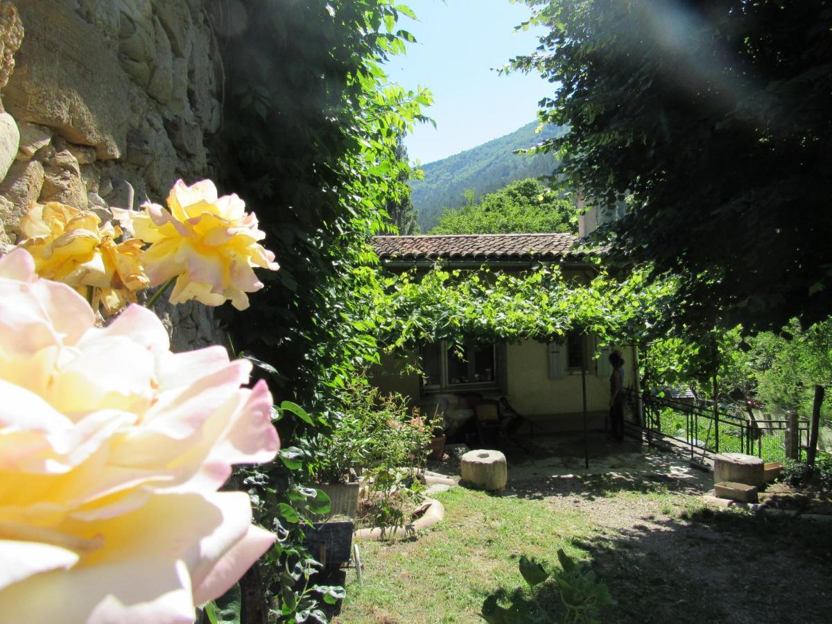 Bed and Breakfast Le Moulin Pradelle Экстерьер фото